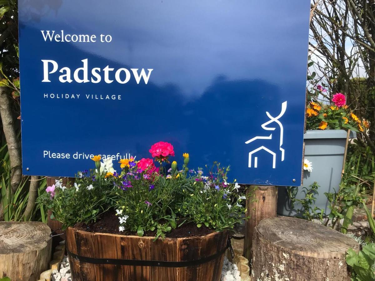 1.2 Padstow Hotel Buitenkant foto